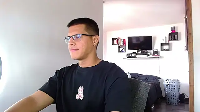  John Boy  online show from April 1, 7:11 pm