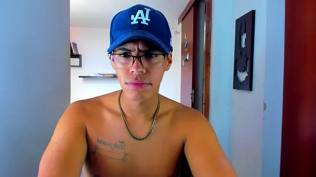 Snapshot of _John_Boy_ chatting on March 1, 4:11 pm  John Boy  online show from March 1, 4:11 pm
