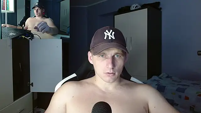 Snapshot of PoliglotJoe chatting on October 24, 11:56 am PoliglotJoe online show from October 24, 11:56 am