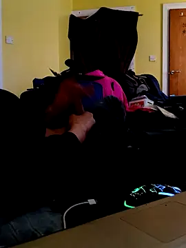 jonekjohnypl online show from April 24, 5:32 am