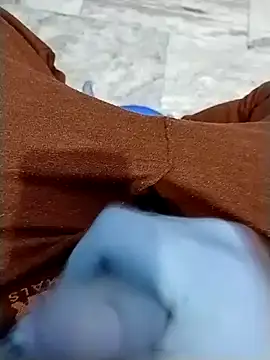 Rajxxxdx4u online show from January 1, 4:39 am