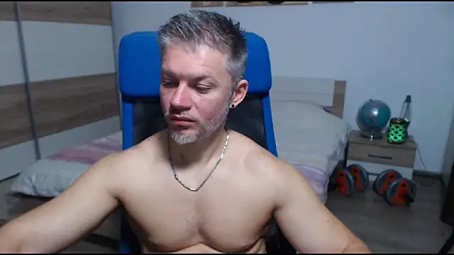 RobbyShawz online show from September 22, 6:13 am