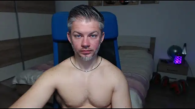 RobbyShawz online show from March 17, 6:40 am