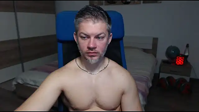 RobbyShawz online show from March 8, 5:36 am