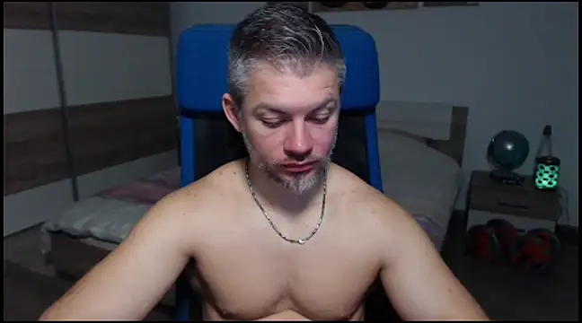 RobbyShawz online show from December 30, 5:48 am