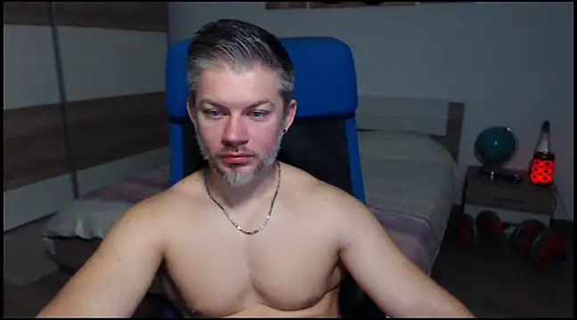 RobbyShawz online show from December 12, 5:31 am