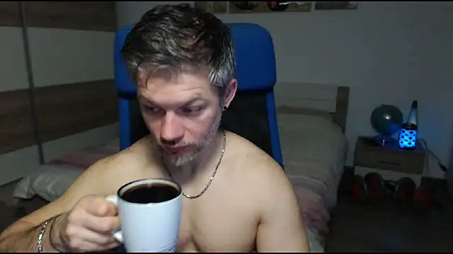 RobbyShawz online show from February 20, 5:23 am