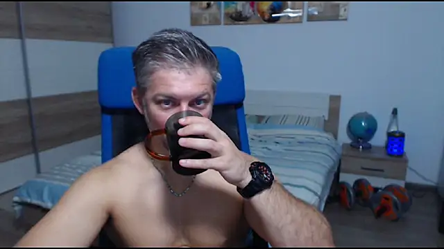 RobbyShawz online show from September 10, 6:45 am