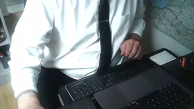 Snapshot of DUDURA@xh chatting on February 24, 2:26 pm DUDURAxh online show from February 24, 2:26 pm