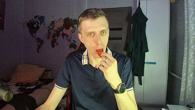 alex13ho online show from May 3, 7:38 pm