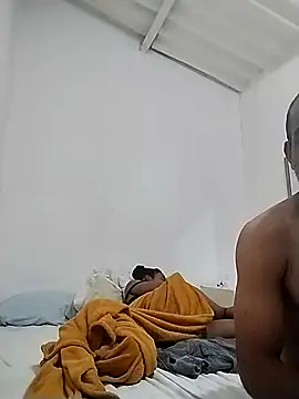 Snapshot of Henrifalcao chatting on December 4, 1:47 am Henrifalcao online show from December 4, 1:47 am