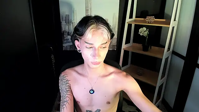 AndyWiilliams online show from December 4, 9:46 pm