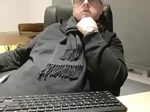 bigbadjon69 online show from December 30, 1:48 am