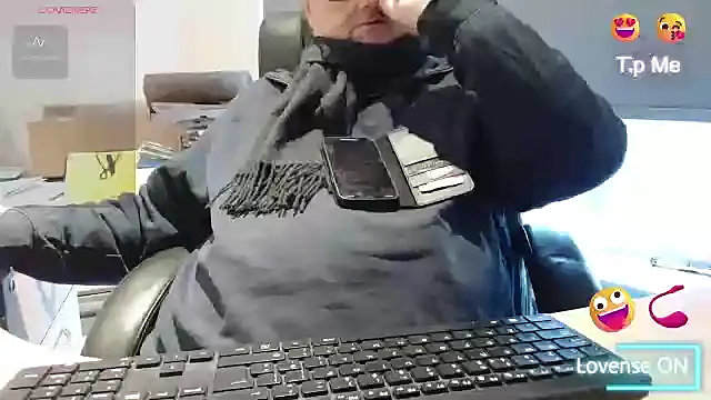 bigbadjon69 online show from January 7, 2:27 pm