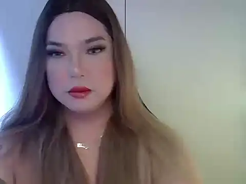 StrawberryWine07 online show from July 20, 2:30 pm
