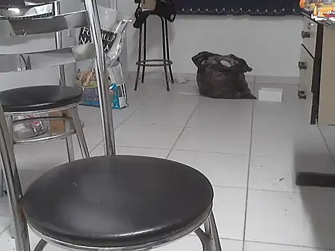 Snapshot of oliveira3tt chatting on September 22, 6:07 pm oliveira3tt online show from September 22, 6:07 pm