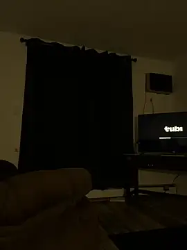 Snapshot of mrwilly7743 chatting on October 12, 11:15 am mrwilly7743 online show from October 12, 11:15 am