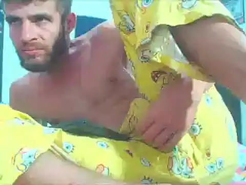 Snapshot of maihton_xx chatting on December 27, 4:04 am maihton xx online show from December 27, 4:04 am