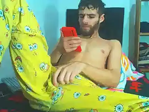 Snapshot of maihton_xx chatting on February 11, 8:20 pm maihton xx online show from February 11, 8:20 pm