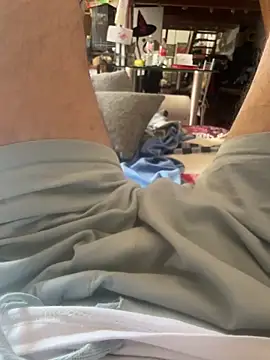 simoninside25 online show from September 20, 12:49 pm