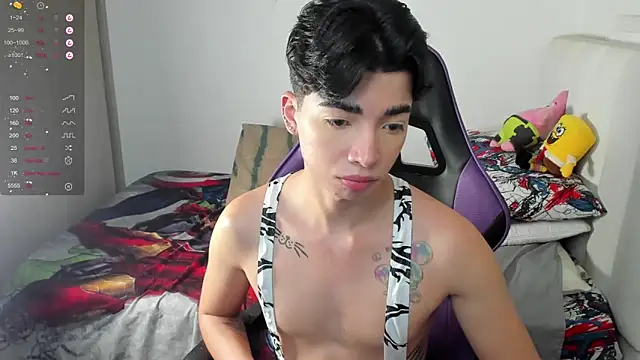 santy7v7 online show from February 18, 1:22 pm