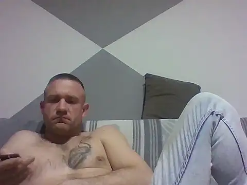 aroj95 online show from April 26, 8:16 pm