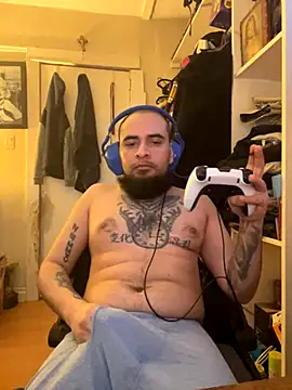 Snapshot of cnasty5621333 chatting on October 27, 3:36 pm cnasty5621333 online show from October 27, 3:36 pm