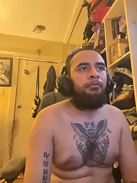 Snapshot of cnasty5621333 chatting on September 17, 9:10 am cnasty5621333 online show from September 17, 9:10 am