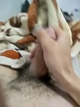 naghmi12 online show from April 2, 10:17 pm