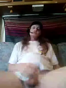 truckerlove69 online show from March 14, 4:09 pm