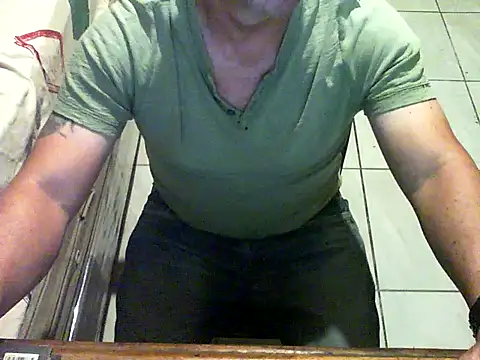 reventador 46 online show from December 17, 3:28 am