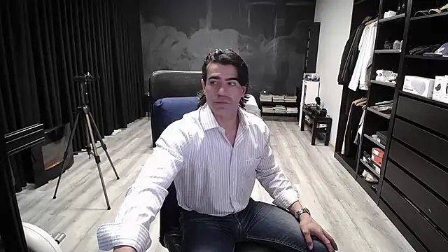 samricci21 online show from March 7, 2:04 pm