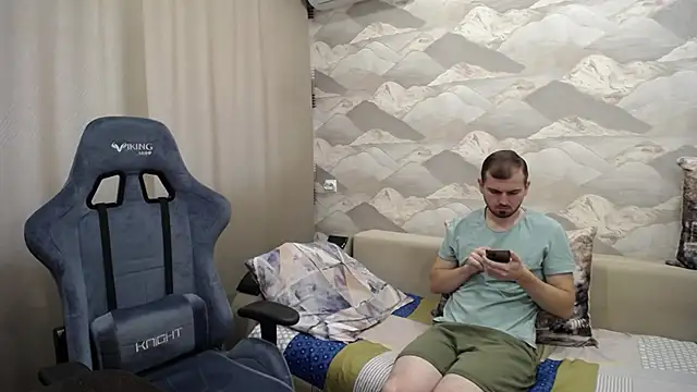 SerzhKorol1 online show from October 4, 8:41 am