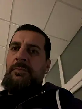 Snapshot of TigerOne19 chatting on October 27, 12:13 am TigerOne19 online show from October 27, 12:13 am