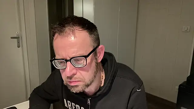 FABIOGLASSES online show from February 9, 12:18 am