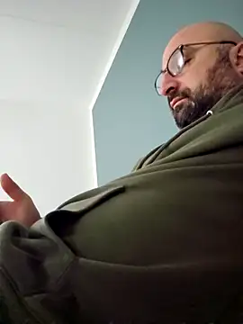 bigloada online show from February 11, 11:43 am