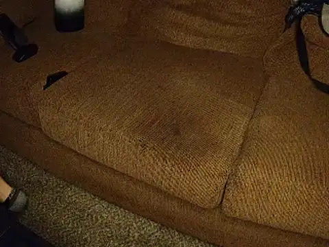 Snapshot of ajfuckinbusts chatting on March 4, 2:17 am ajfuckinbusts online show from March 4, 2:17 am