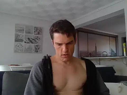 HeteroOli online show from February 1, 10:05 am