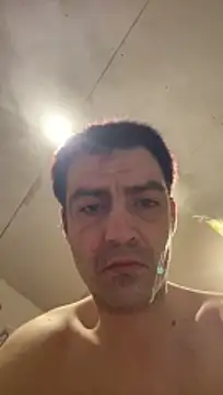 ThatGuyNextDoor1992 online show from February 27, 7:09 am