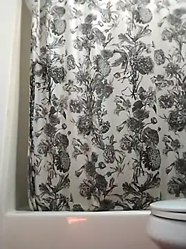 Snapshot of thickcocklatino chatting on January 1, 3:13 am thickcocklatino online show from January 1, 3:13 am