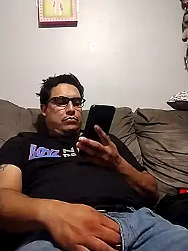 Snapshot of thickcocklatino chatting on September 29, 6:04 pm thickcocklatino online show from September 29, 6:04 pm