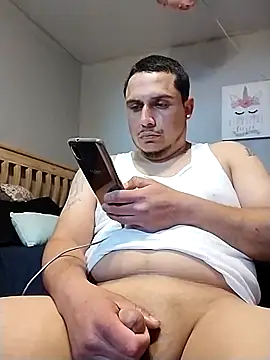 Snapshot of thickcocklatino chatting on March 5, 10:01 pm thickcocklatino online show from March 5, 10:01 pm