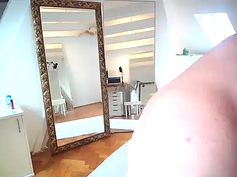 Snapshot of tobi_jerker chatting on September 27, 11:41 am tobi jerker online show from September 27, 11:41 am