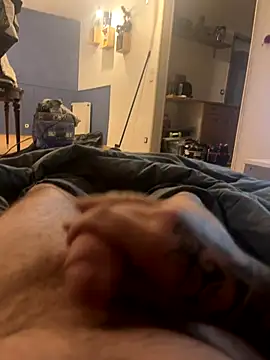 Snapshot of RenaudS-02 chatting on October 1, 8:35 pm RenaudS-02 online show from October 1, 8:35 pm