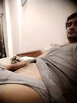 Rajat14111996 online show from February 14, 10:49 am