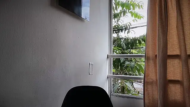 romeolovedark online show from July 8, 8:46 pm