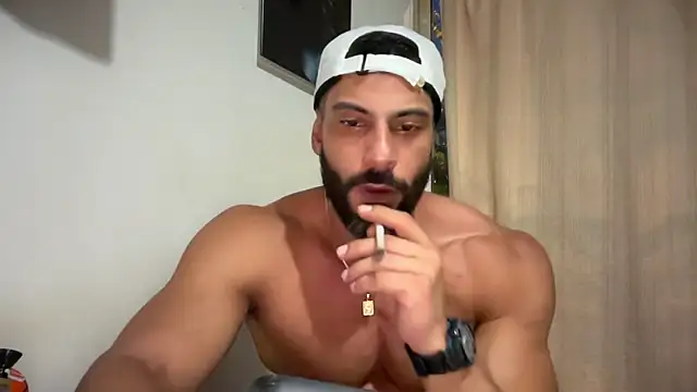 romeolovedark online show from May 21, 10:31 am