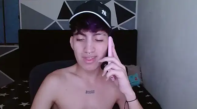 littlextreme online show from December 29, 3:44 am