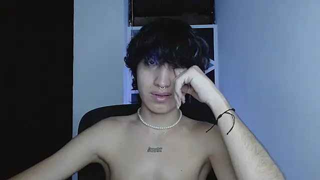 littlextreme online show from February 20, 6:19 am