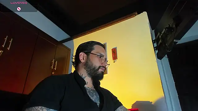 CamiloGray  online show from February 17, 2:27 pm